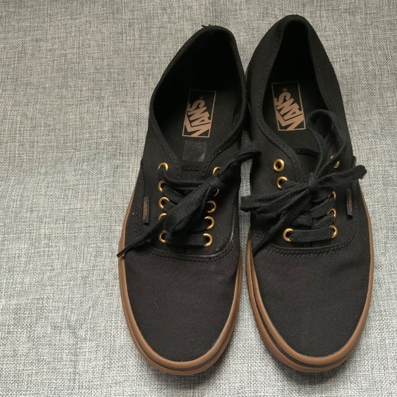 Vans Black Rubber Gum Sneaker 10 women’s 8.5 men’s - Picture 9 of 9